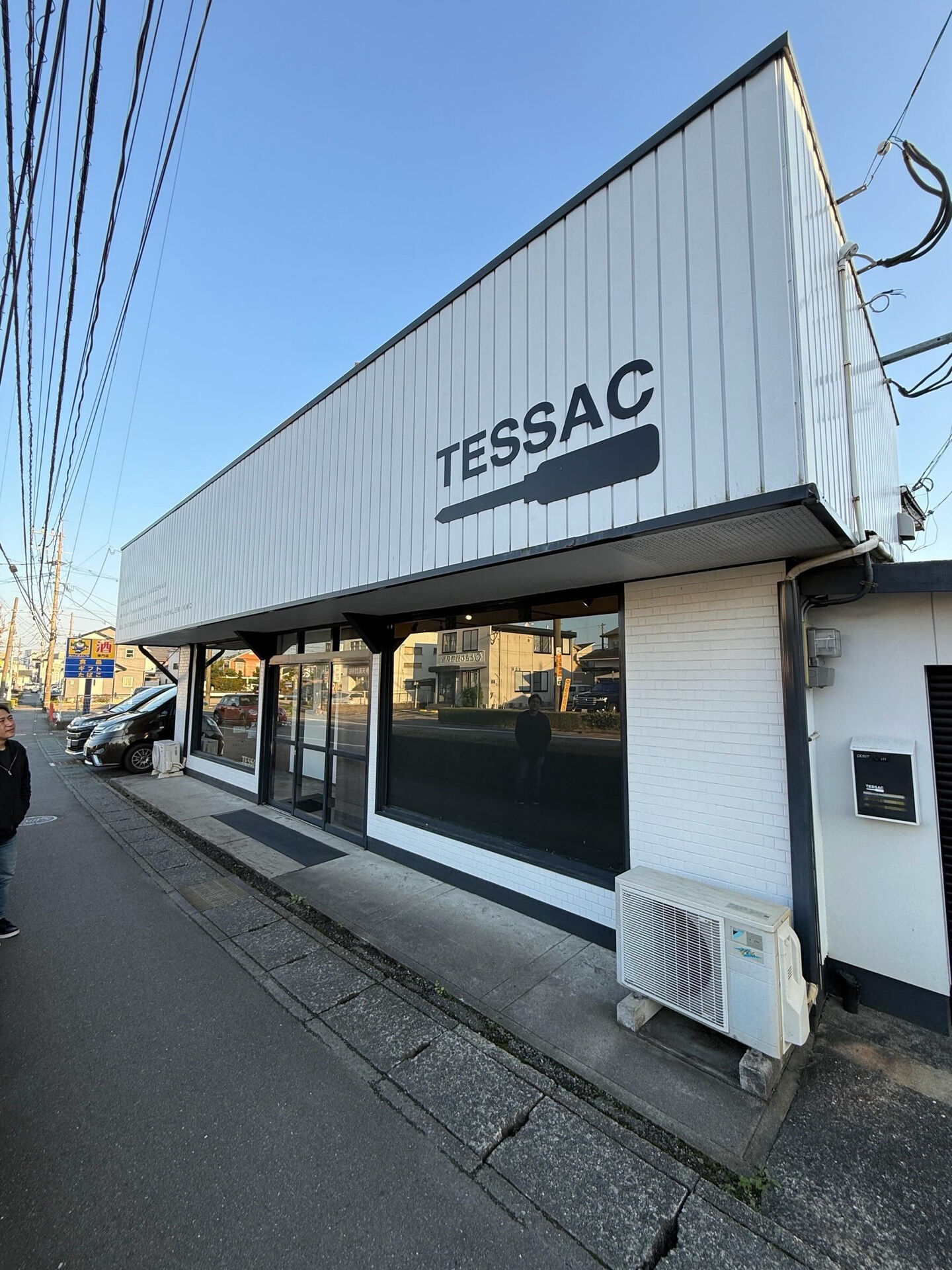 TESSAC 鳥栖店になります